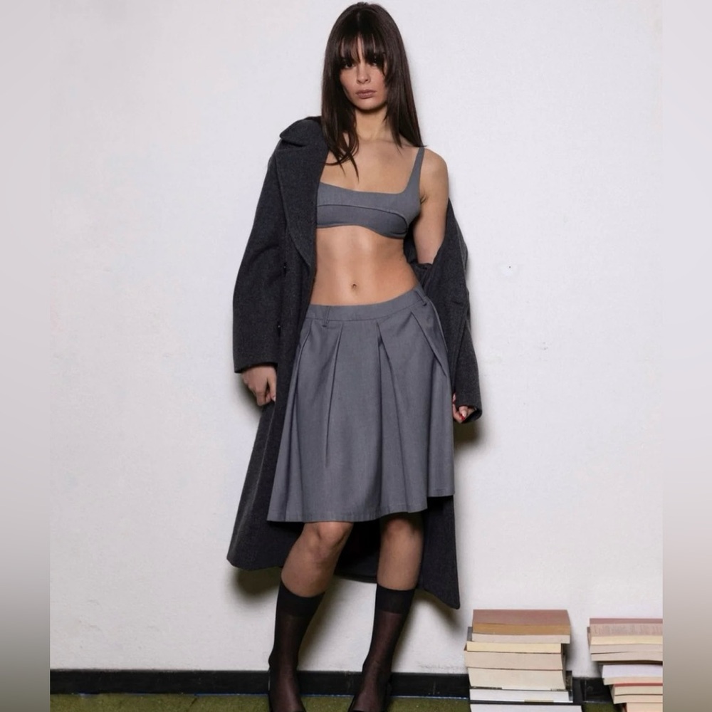 Fenty Fashion Low rise Beatrix Midi Skirt Medium Brand New sold out